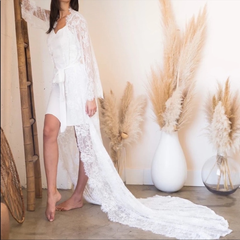 Bridal cathedral lace robe